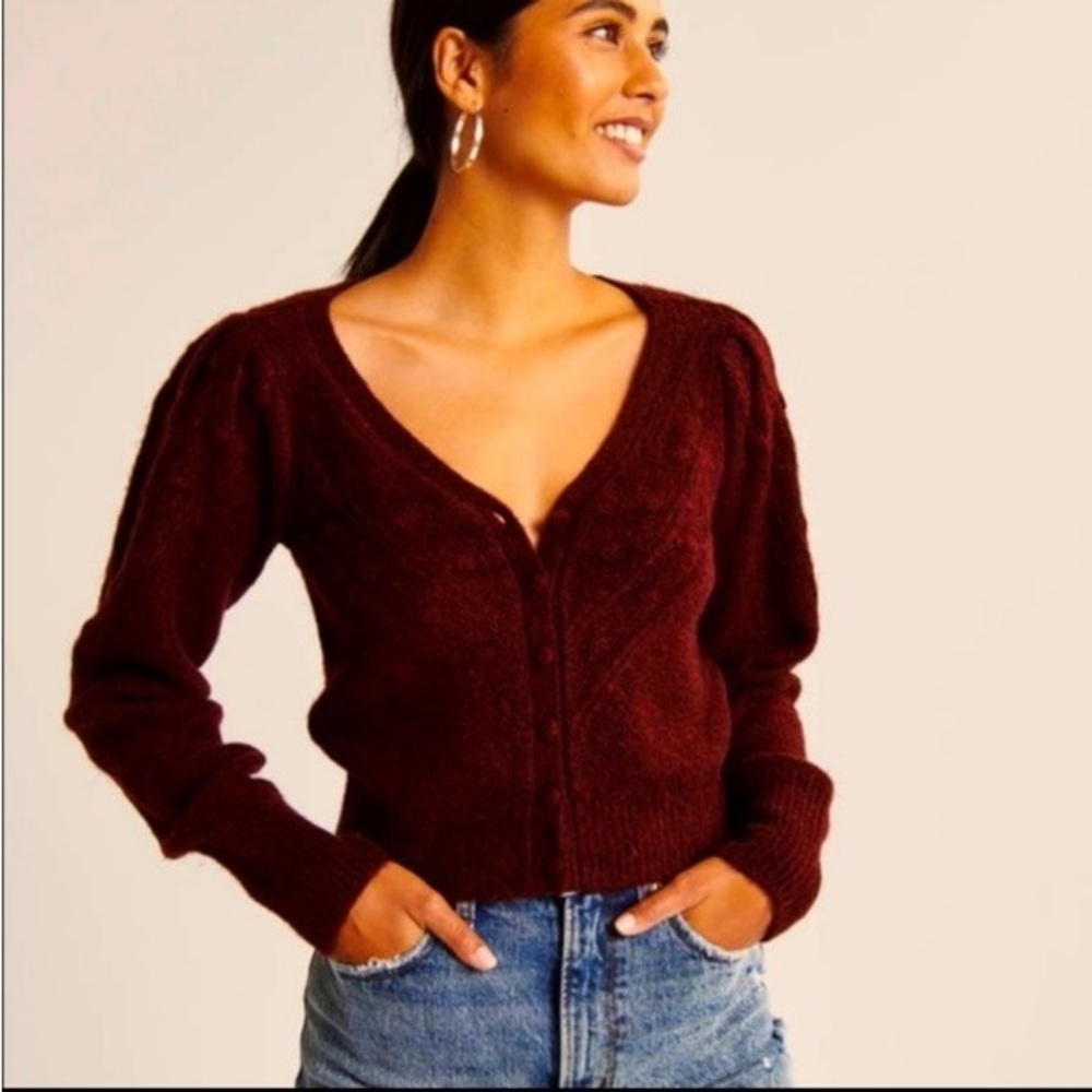 Abercrombie and Fitch Cropped Bobble Cardigan